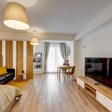 Bucharest Airport Suites & Villas 奥托佩尼 外观 照片