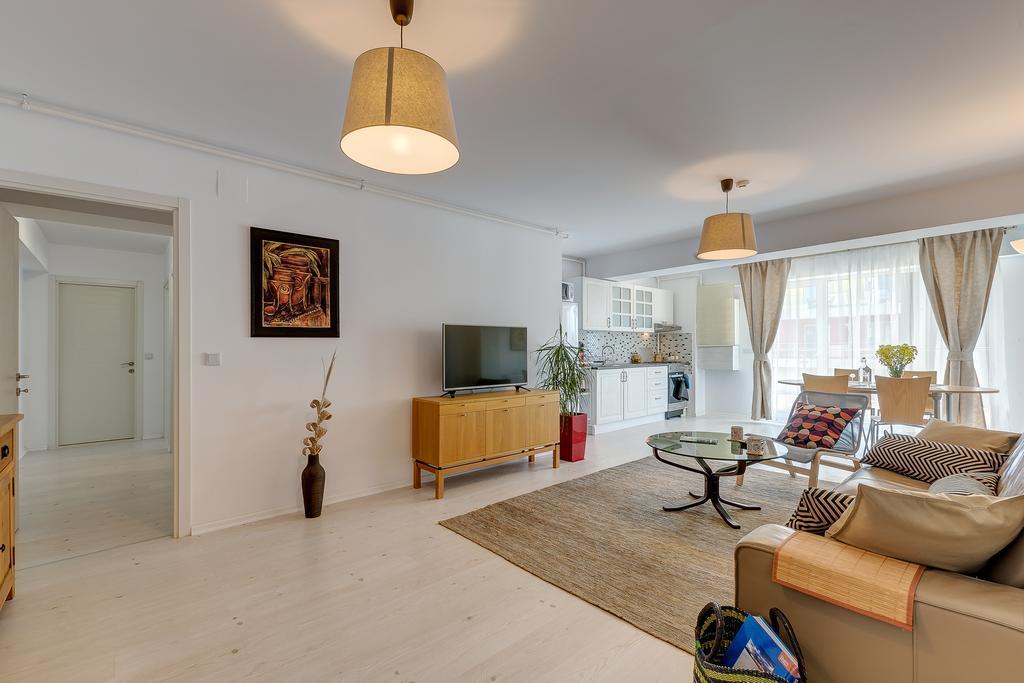 Bucharest Airport Suites & Villas 奥托佩尼 外观 照片