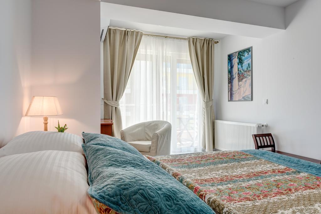 Bucharest Airport Suites & Villas 奥托佩尼 外观 照片