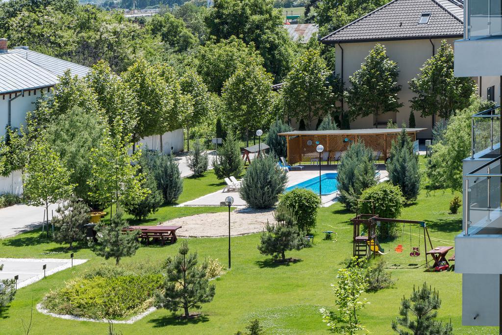 Bucharest Airport Suites & Villas 奥托佩尼 外观 照片