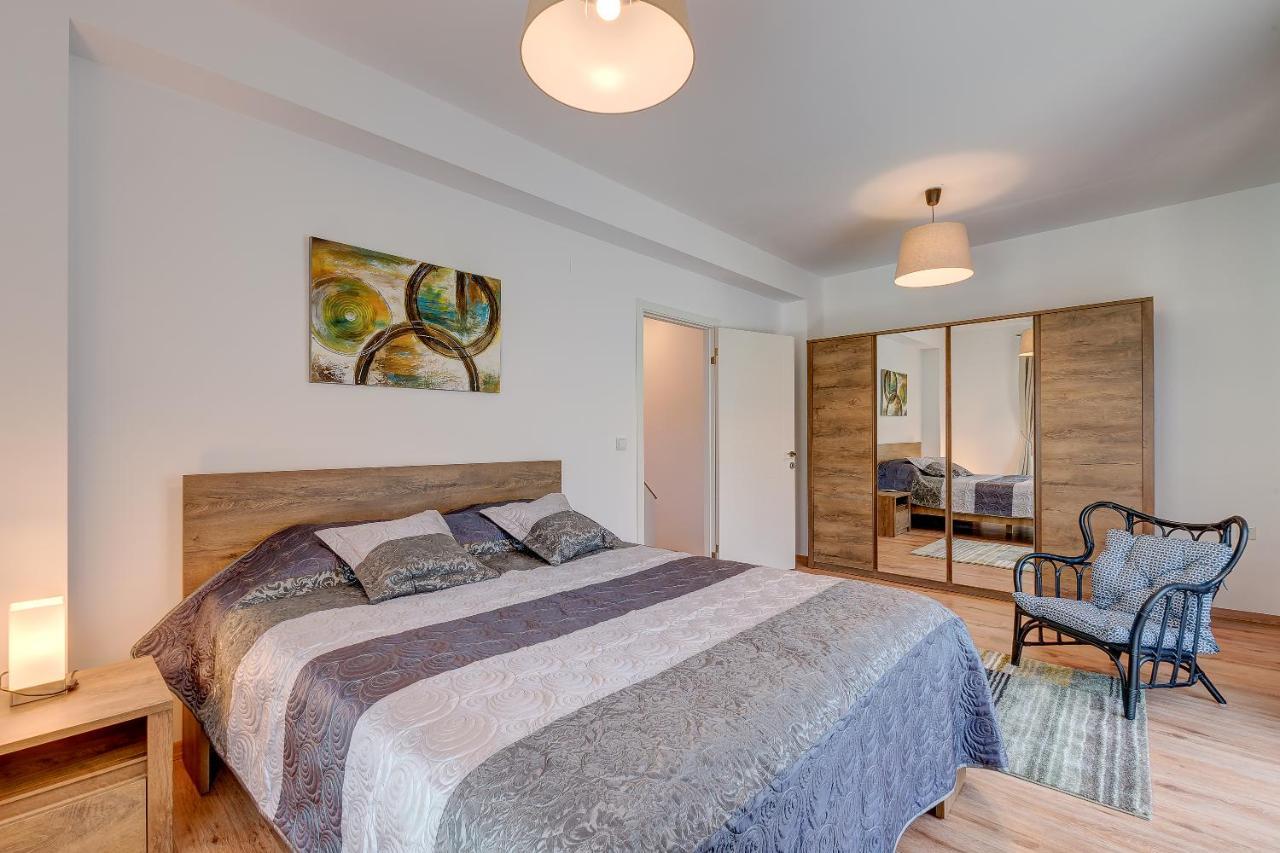 Bucharest Airport Suites & Villas 奥托佩尼 外观 照片