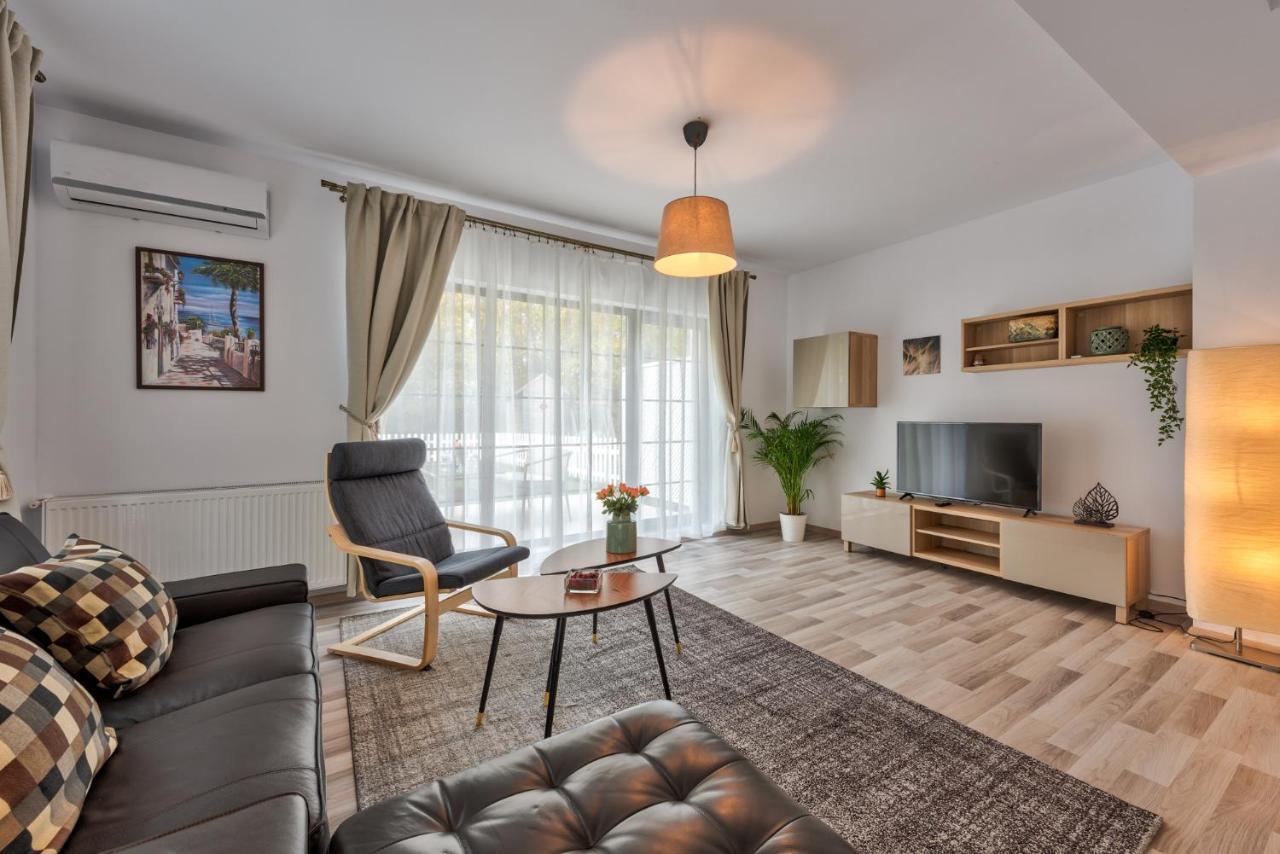 Bucharest Airport Suites & Villas 奥托佩尼 外观 照片